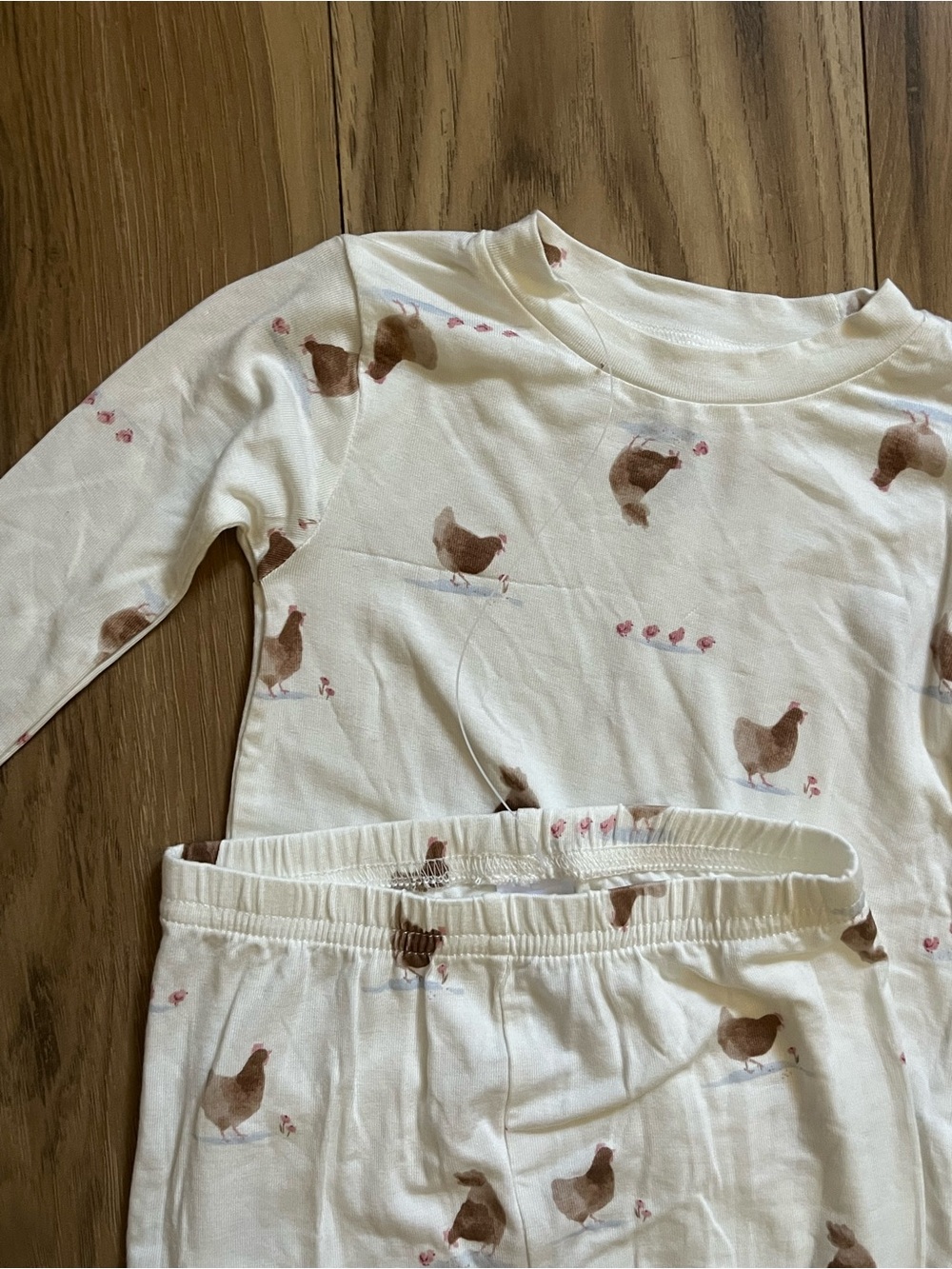 Chicken Print pjs - Picture 3 of 5
